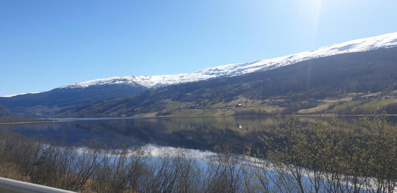 New And Exclusive Cottage In Voss With A Great View Skulestadmo Kültér fotó